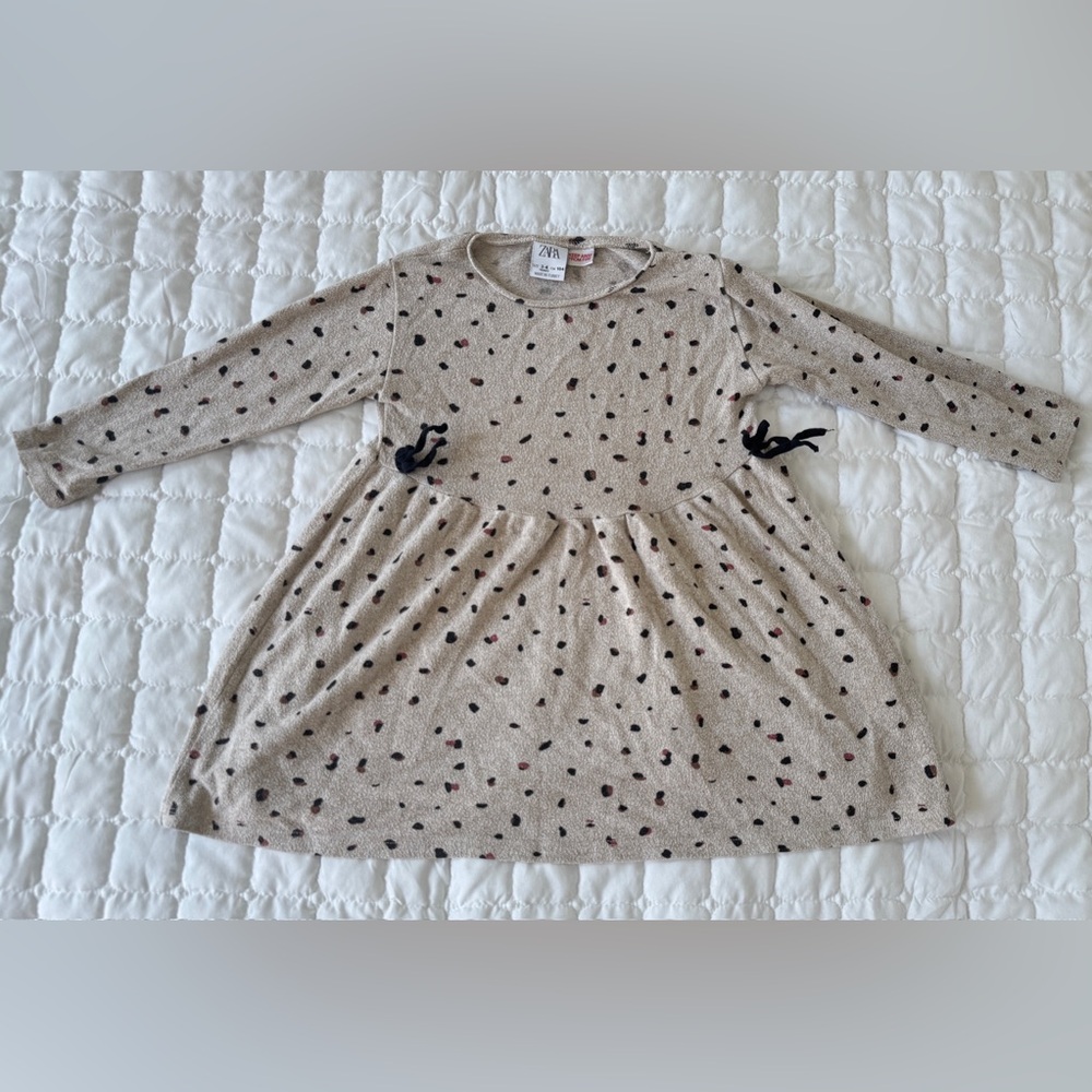 Zara Toddler Girl Beige Long Sleeve Knit Dress with Animal Spots Size 3-4Y